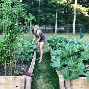 Meet your Posher, Danielle